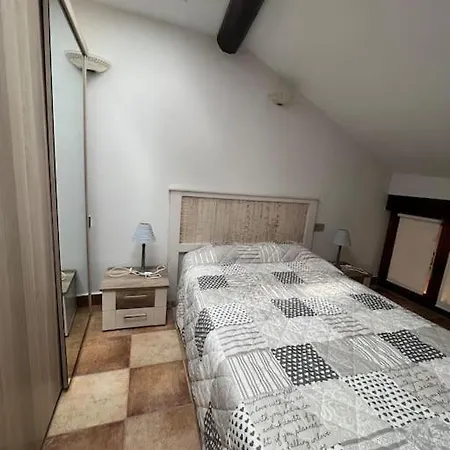 Apartamento Duplex En Sangueesa De 3 Dormitorios Y 2 Banos Extérieur photo